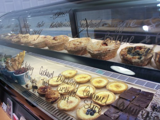 Bronzed Aussie Pie Case